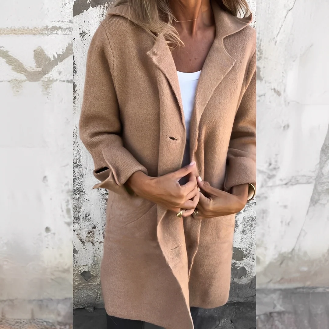 Odile - Manteau long décontracté à revers pour femme – Image 2