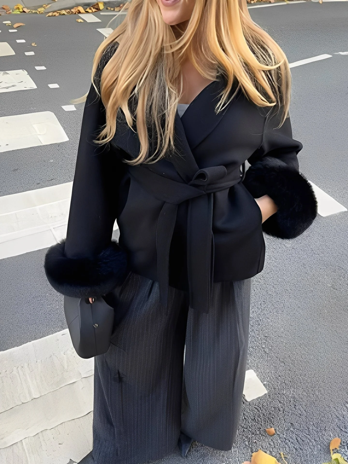 Armani - Manteau long, chic et élégant avec fourrure pour femmes – Image 7