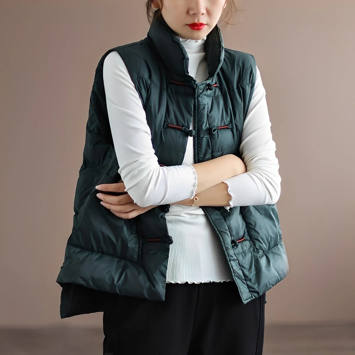 Alicia - Doudoune élégante au style ethnique pour femmes – Image 2