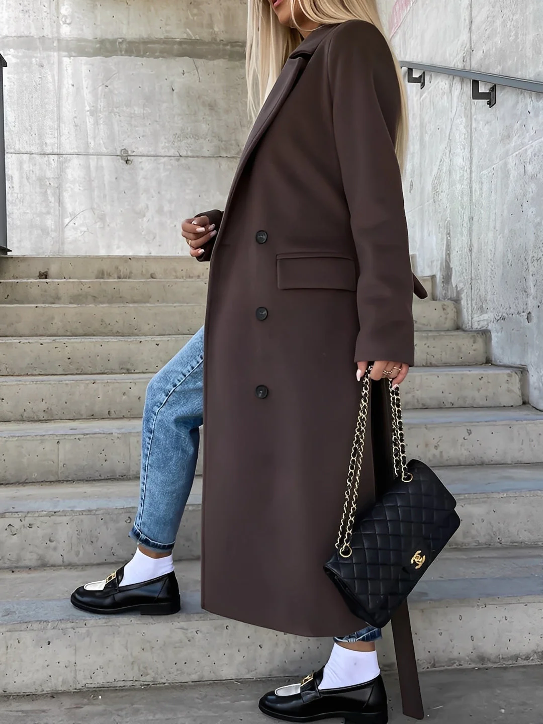 Suzanne - Manteau classique avec double rangée de boutons et ceinture pour femmes – Image 3