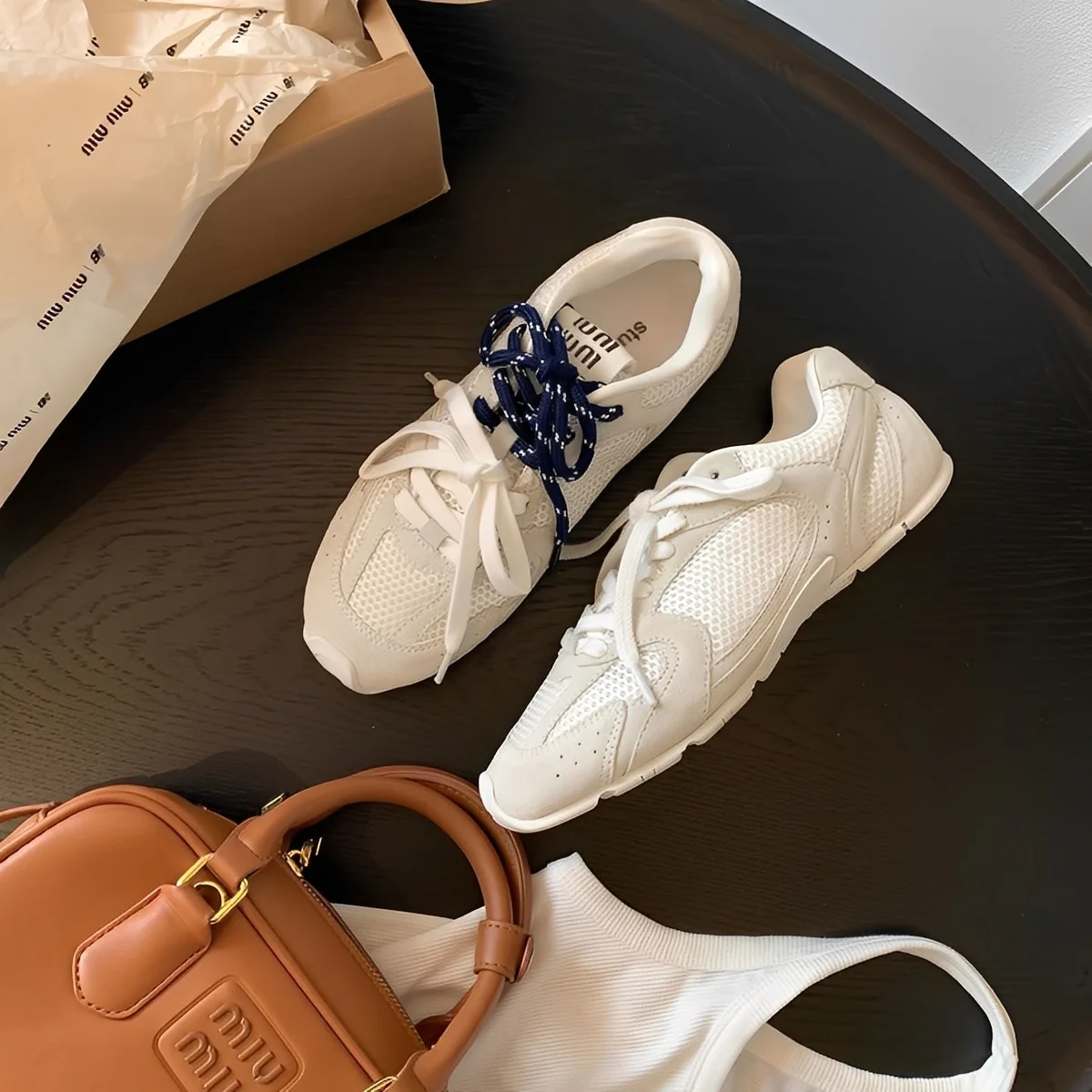 Avril - Chaussures haut de gamme de style rétro – Image 2