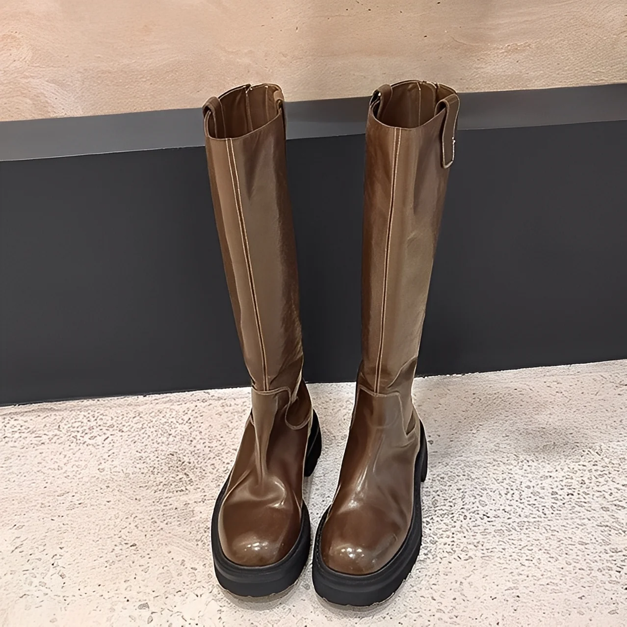 Christine - Élégantes bottes longues en cuir pour femmes – Image 3
