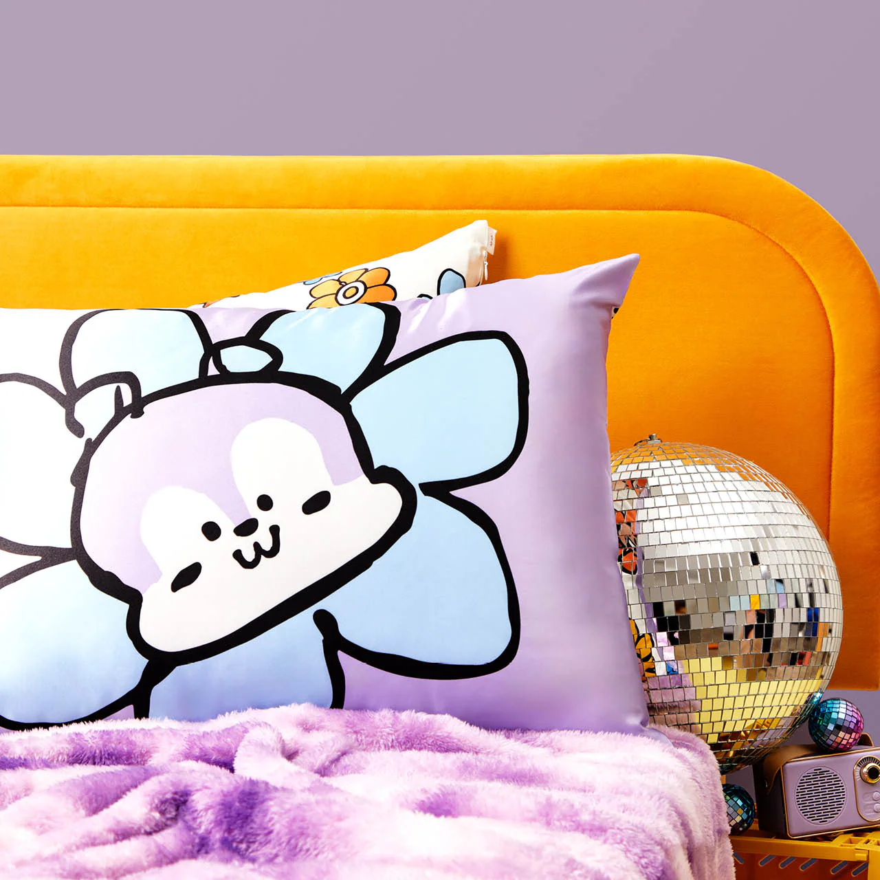 Kitsch x BT21 Satin Pillowcase in MANG - King – Image 3