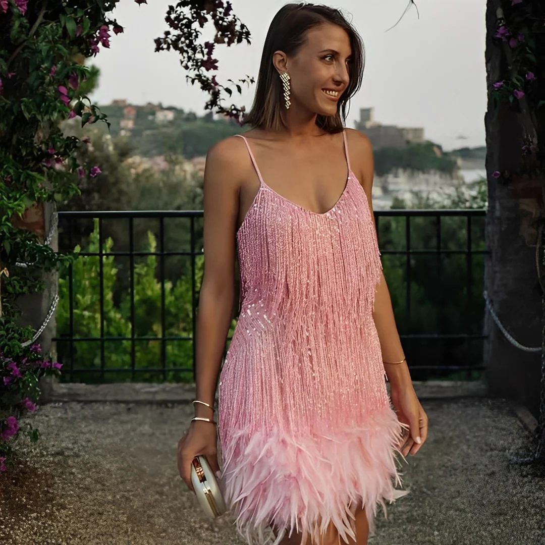 Monique - Robe élégante avec franges en plumes pour femmes – Image 2
