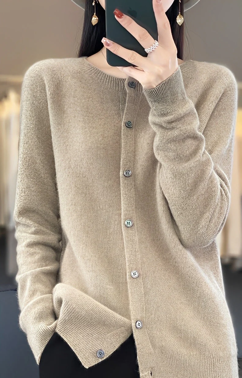 Addie - Cardigan moderne en cachemire pour femmes – Image 4