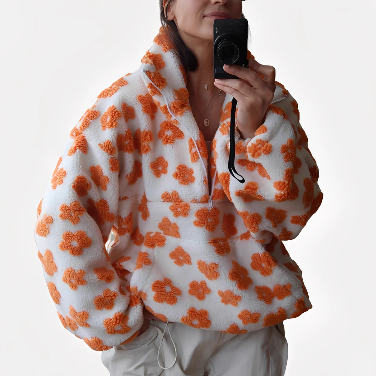 Elizabeth - Pull Sherpa chic à motif floral pour femmes – Image 4