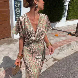 Cosima - Robe de femme avec décolleté en V