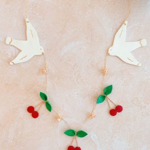 Ode au temps des cerises, ribambelle murale – pièce unique