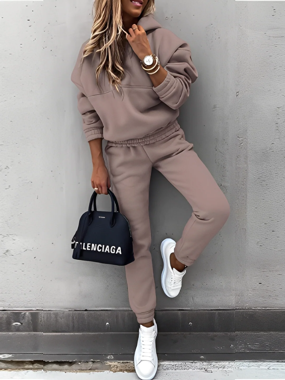 Dianna - Ensemble moderne avec capuche pour femmes – Image 6