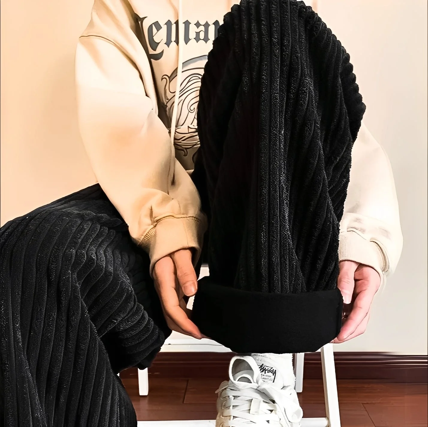 Kristian - Pantalon de jogging élégant et ample en velours côtelé pour hommes – Image 3