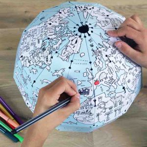 Kit créatif – Mappemonde à colorier